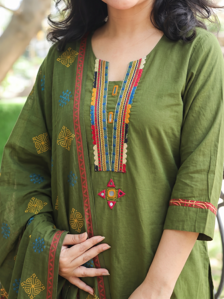 Gurjit Forest Green Embroidered Cotton 3 Piece Set