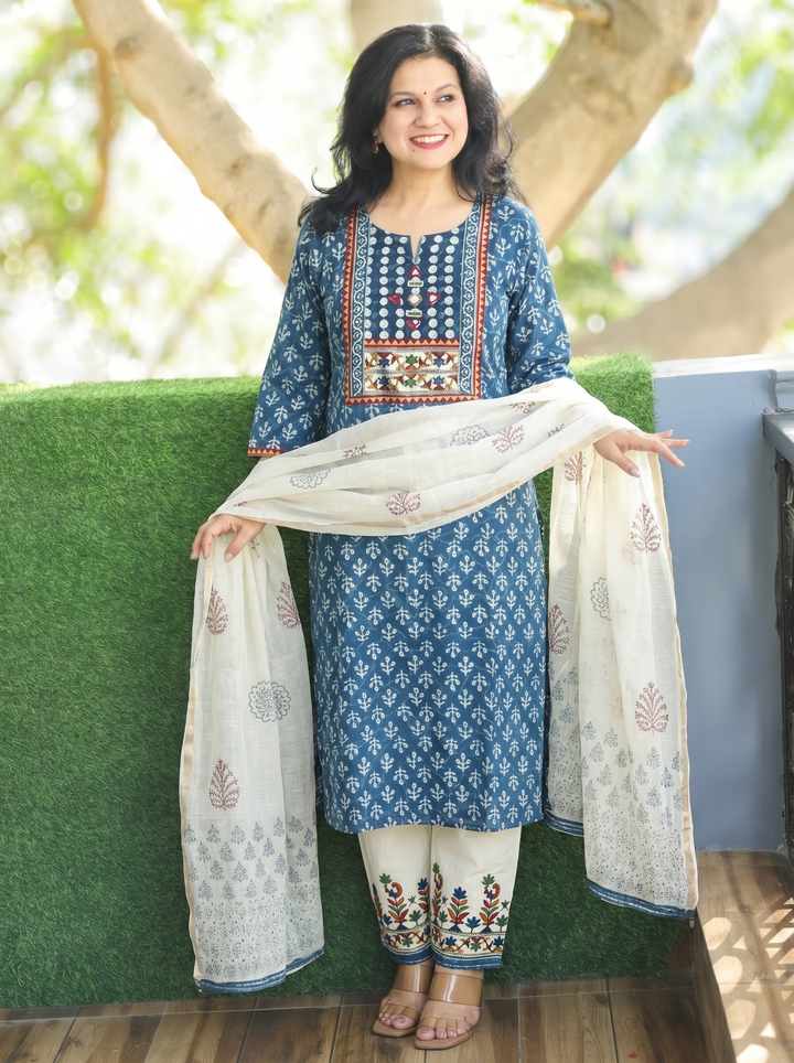 Rushali Prussian Indigo Dabu Printed 3 Piece Set