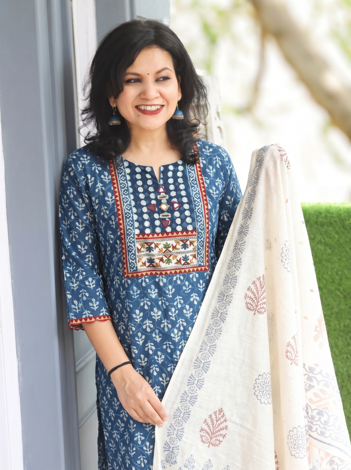 Rushali Prussian Indigo Dabu Printed 3 Piece Set