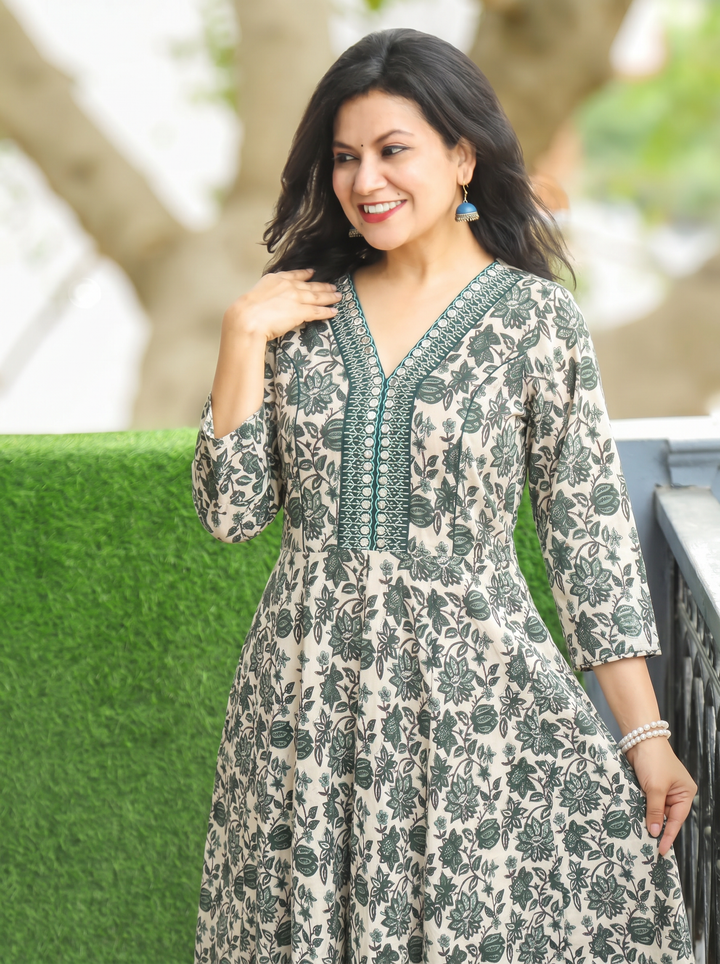 Palki White Green Kalamkari Anarkali Cotton Kurti