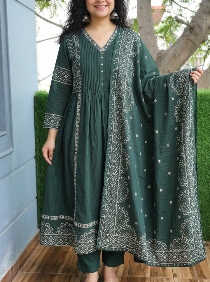 Rashi Sac. Green Bandhani Gathered Cotton 3 PIece Set
