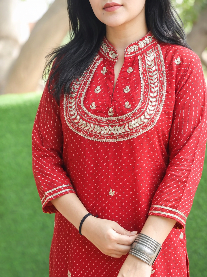 Rimmi Maharani Red Embellished Neck Leheriya Georgette Kurti
