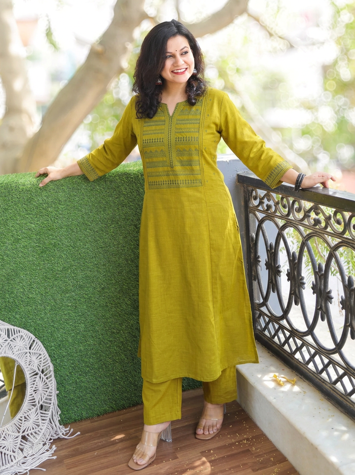 Roohi Dijon Yellow Warli Embroidered Panel 2 Piece Set