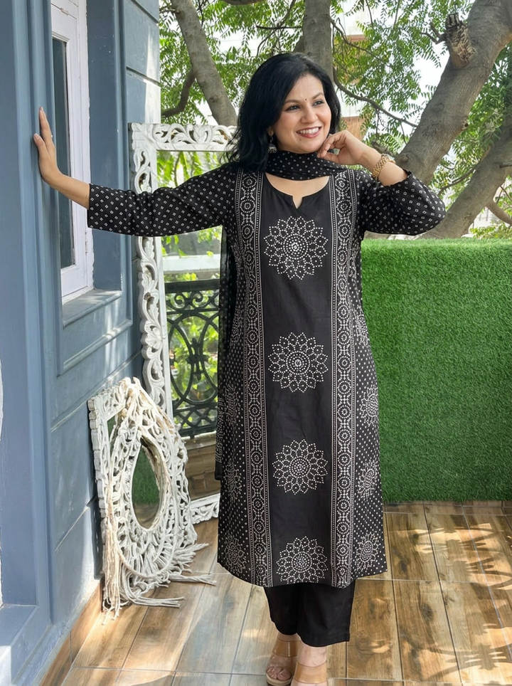 Jhanvi Black Bandhani Printed Cotton 3 Piece Set