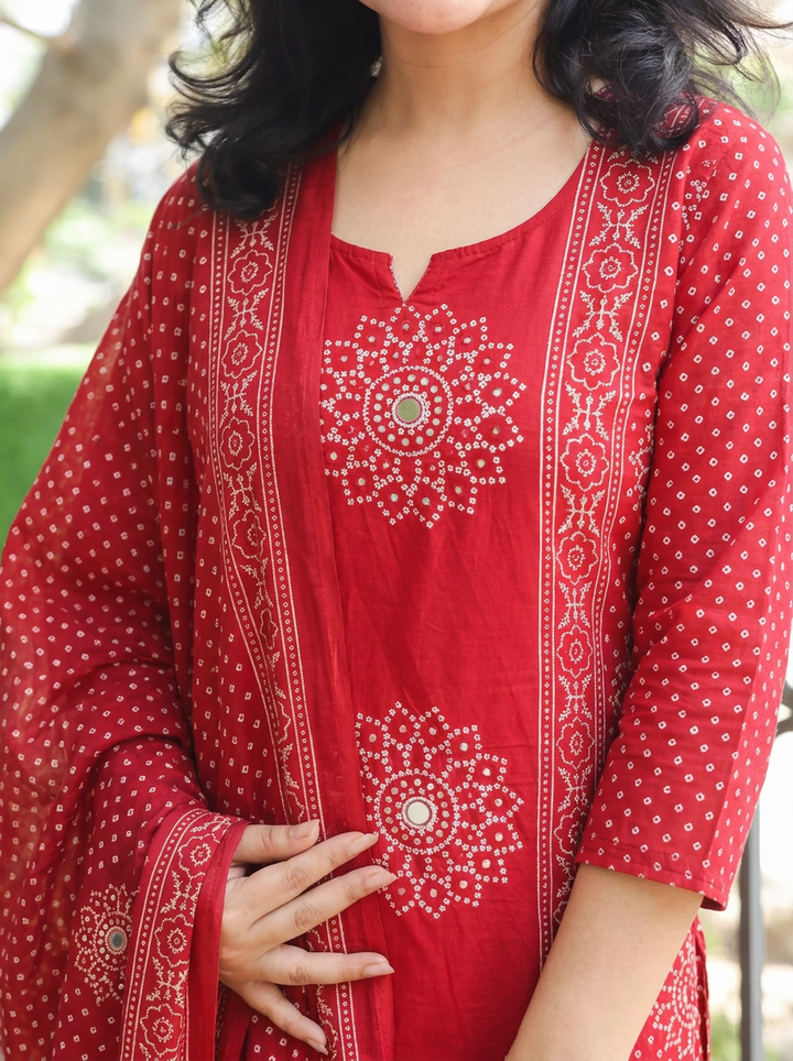 Jhanvi Red Bandhani Printed Cotton 3 Piece Set