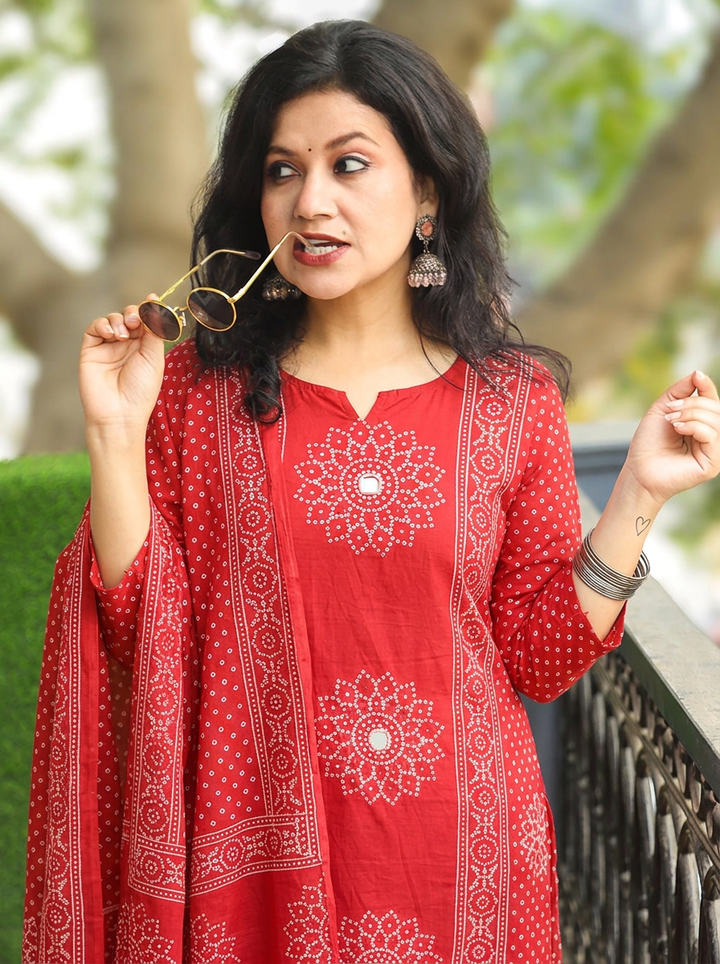 Jhanvi Red Bandhani Printed Cotton 3 Piece Set