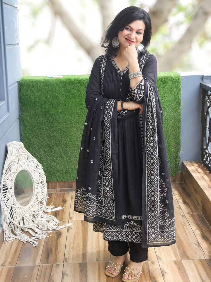 Rashi Black Bandhani Gathered Cotton 3 PIece Set