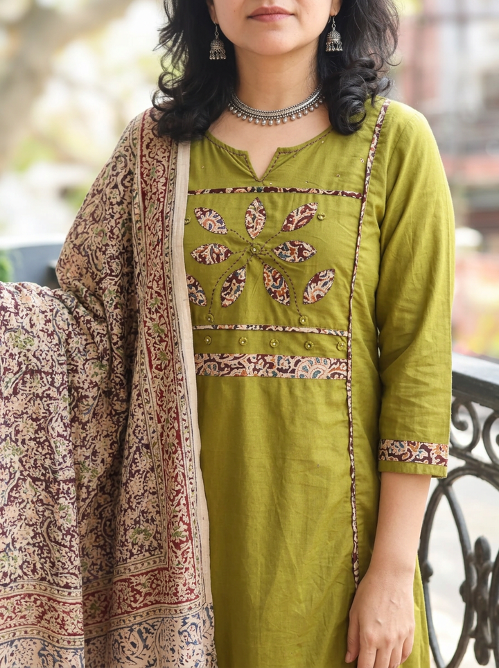 Shalini Forest Green Applique Yoke Kalamkari 3 Piece Set