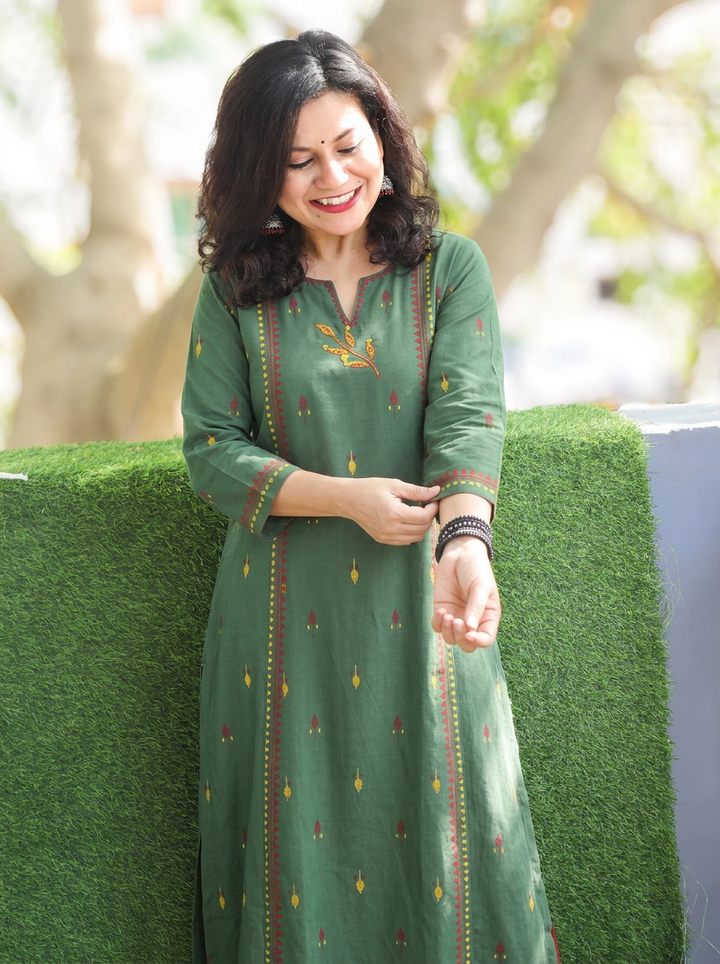Aasumi Green Pigment Print South Cotton Woven 2 Piece Set