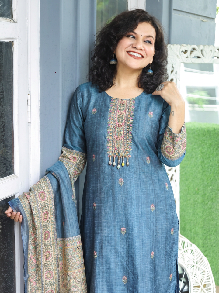 Mahnoor Stone Grey Madhubani Tussar Chanderi Silk 3 Piece Set