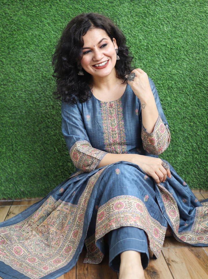 Mahnoor Stone Grey Madhubani Tussar Chanderi Silk 3 Piece Set