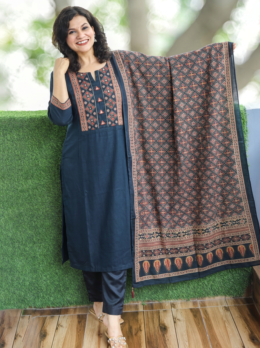 Vrinya Navy Blue Mirror Patola Print Yoke Gajji Silk Set
