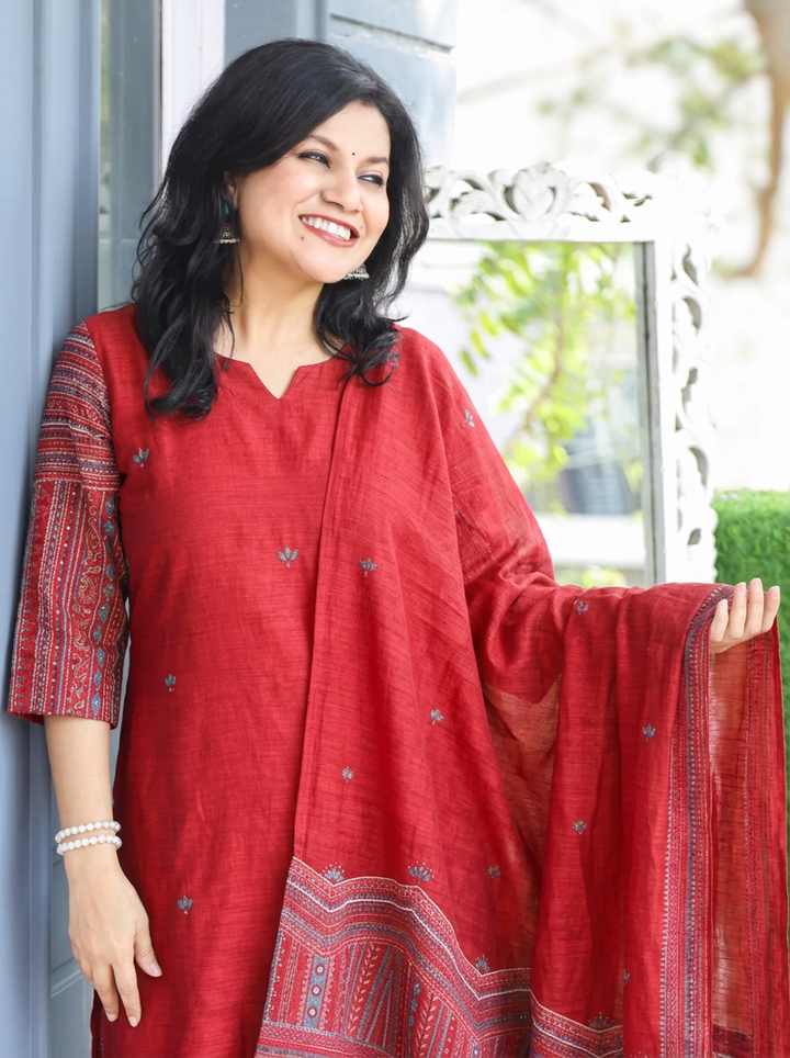 Vrinda Crimson Red Kolkata Hand Embroidered Linen 3 Piece Set