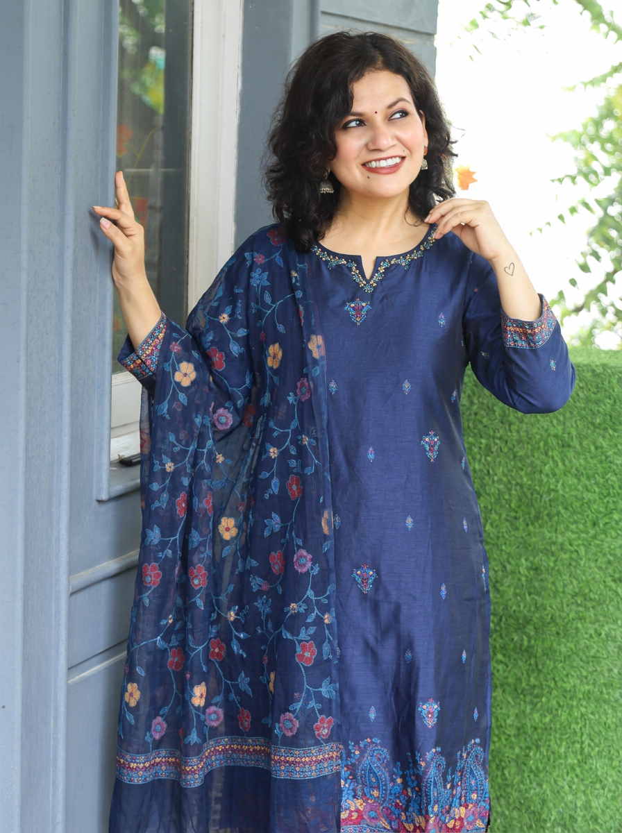Nishroop Navy Blue Floral Weaved Jamdani 3 Piece Set