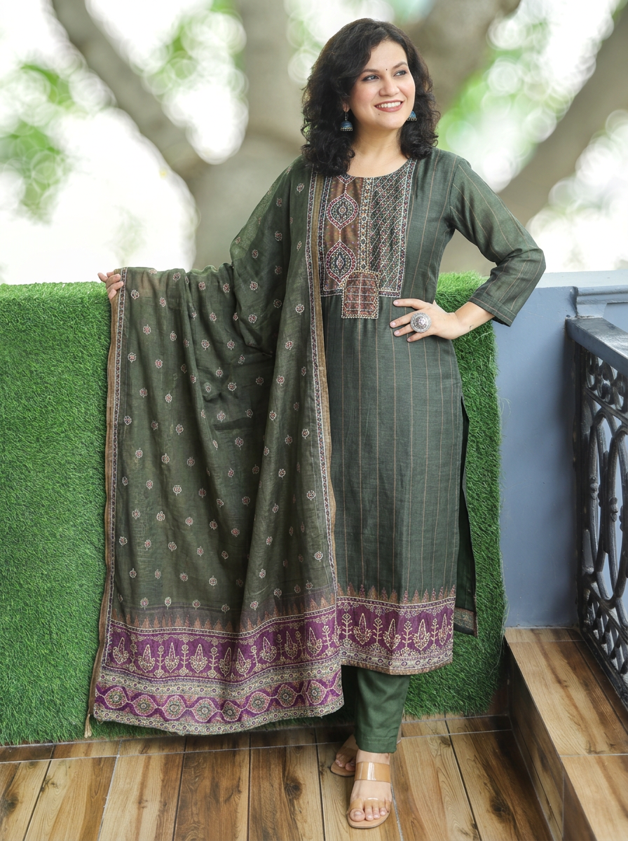 Elisha Twilight Green Kantha Embroidered Chanderi 3 Piece Set