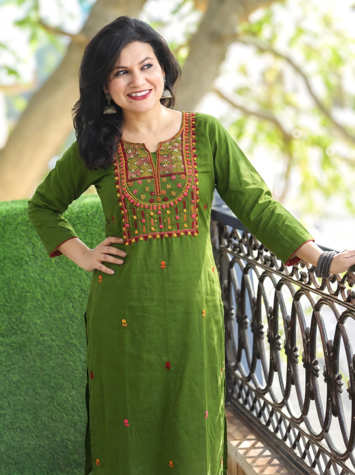 Shristhi Tree Green Kolkata Hand Embroidered Cotton Kurti